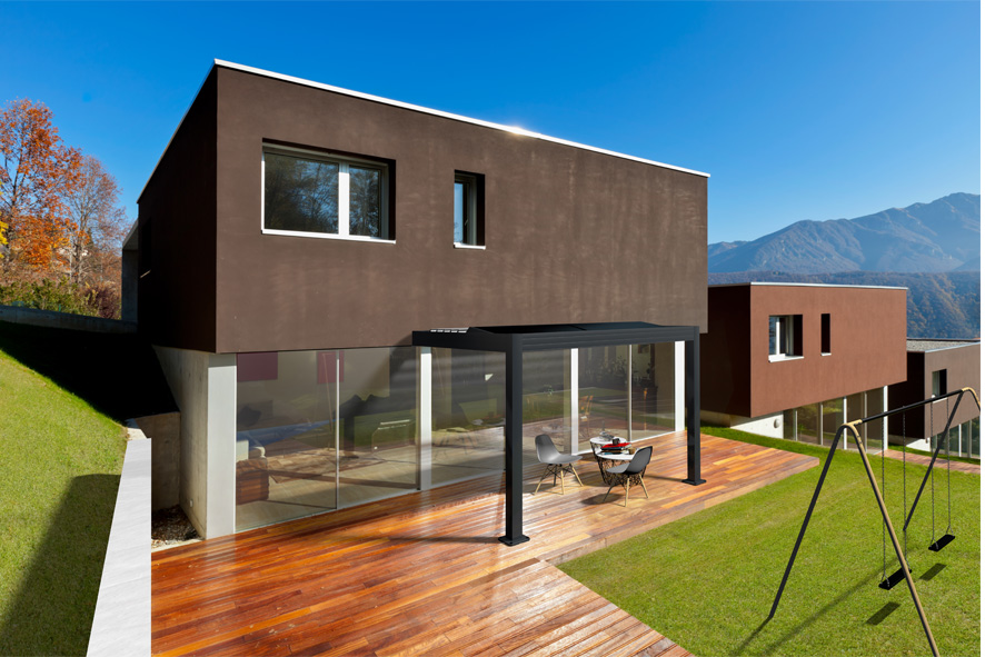 Jolie maison moderne avec jardin 
